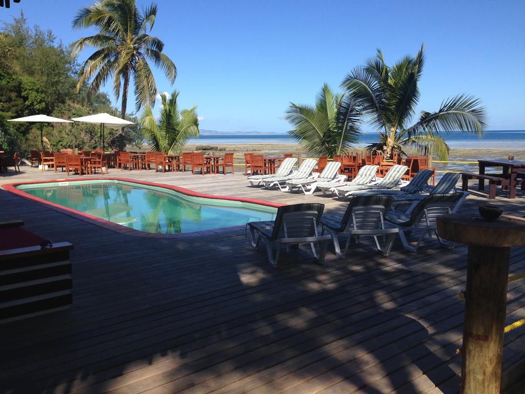 Funky Fish Beach&Surf Resort Solevu Exterior foto