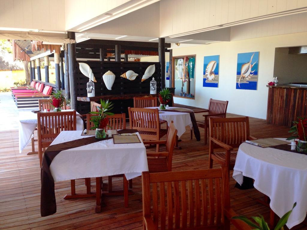 Funky Fish Beach&Surf Resort Solevu Exterior foto