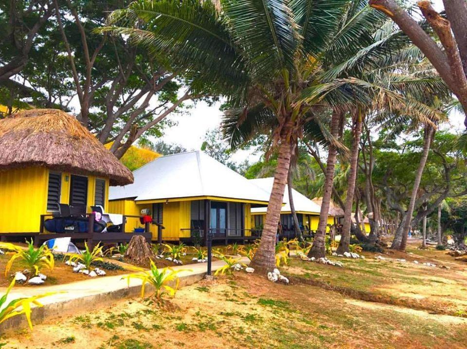 Funky Fish Beach&Surf Resort Solevu Exterior foto